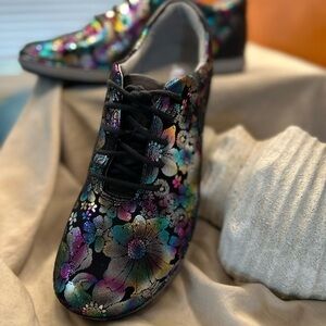 Alegria Black and Silver Sneakers Sleek Design